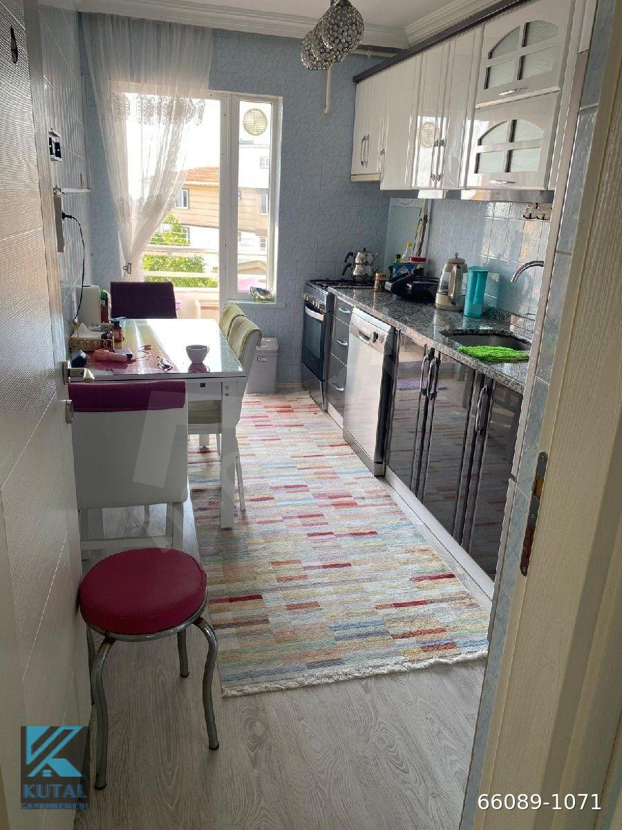 Altınovada eşyalı kiralık 2+1 daire
