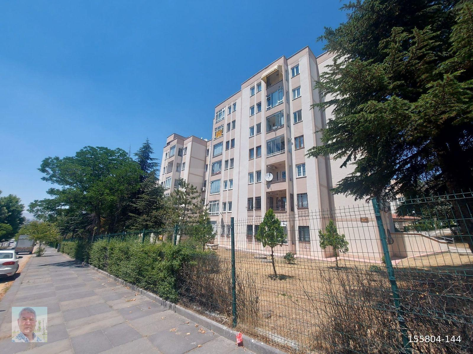 4. ETAPTA METROYA YAKIN ARA KATTA BOŞ 3+1 SATILIK DAİRE