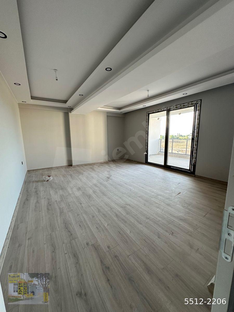 CEYLAN EMLAK BURHANİYE 2+1 DAİRE YERDEN ISITMALI ARAKAT ÖNÜ AÇIK KAPANMAZ OTOPARKLI