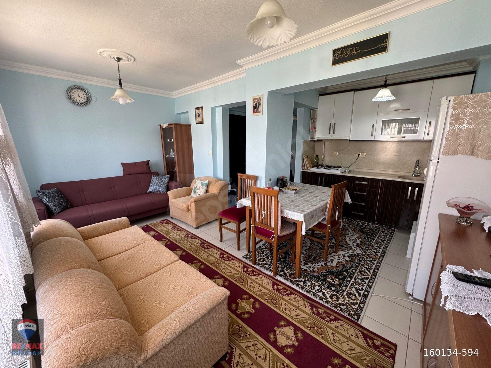 BARBAROSTA TROYA VE ATATÜRK CAD. ARASI FIRSAT SATILIK 2+1 DAİRE