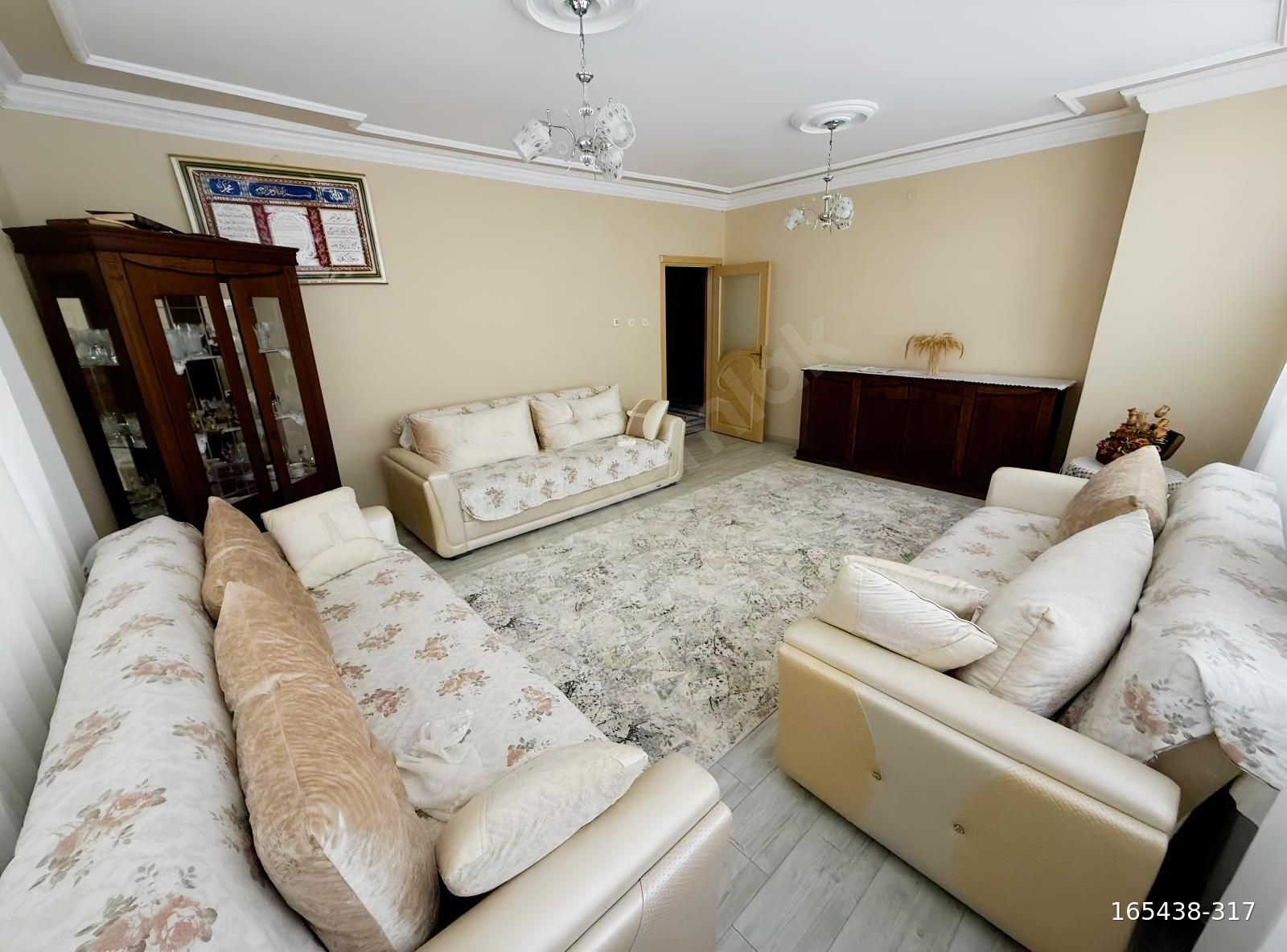 HUZUREVLERİNDE AZ KATLI YAPIDA KAPALI MUTFAK 3+1 SATILIK DAİRE