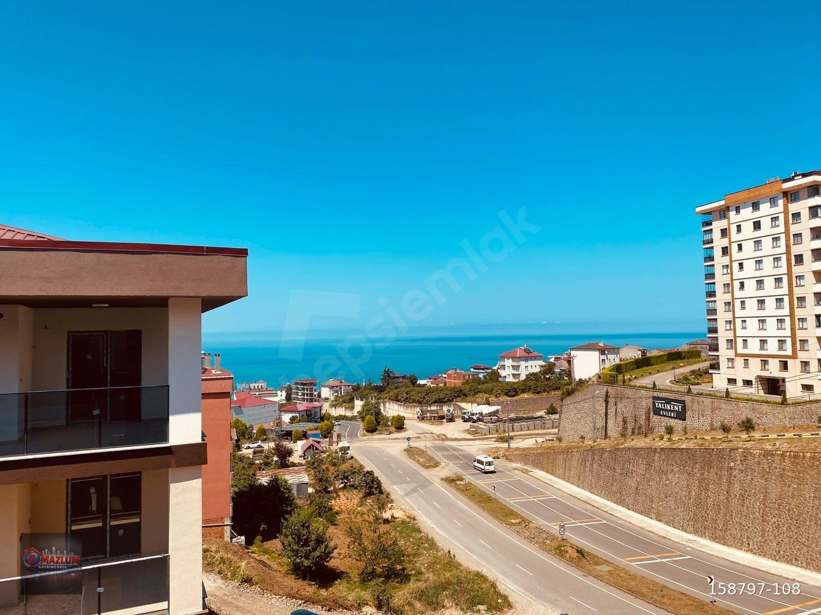 TRABZON YALINCAKTA SATILIK SIFIR MANZARALI DAİRELER