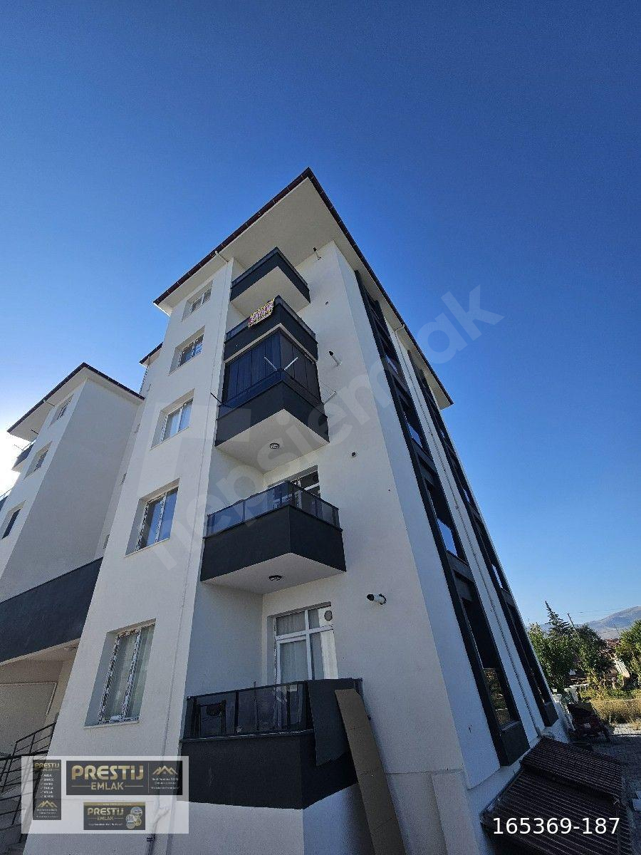 HASTANE YOLU ÜZERİNDE ARPACI KAVŞAĞINDA HASTANEYE YÜRÜME MESAFESİNDE SATILIK 1+1 ARAKAT DAİRE