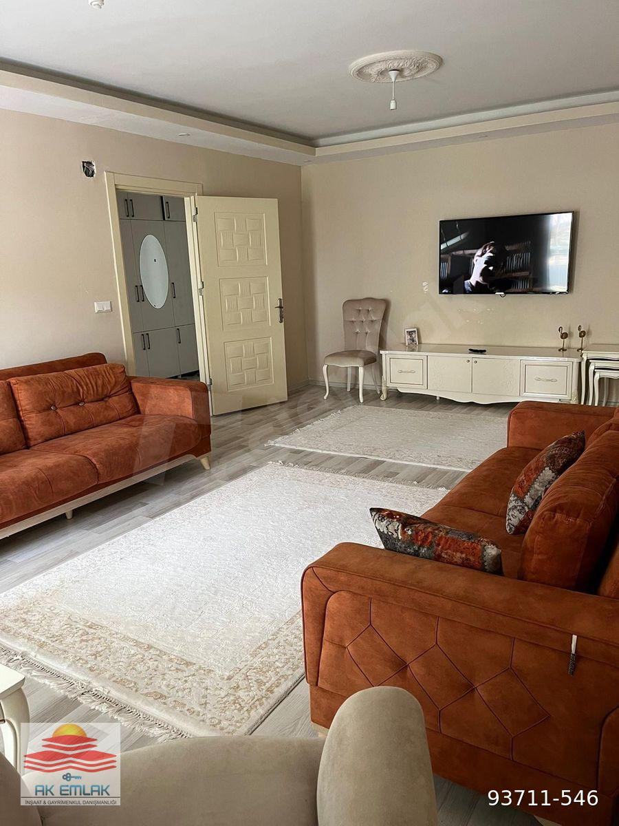 Hassa Yolcati mah.eski yol üzeri sağlık ocağı karşısında doğu cepheli ara kat 3 + 1 satılık daire