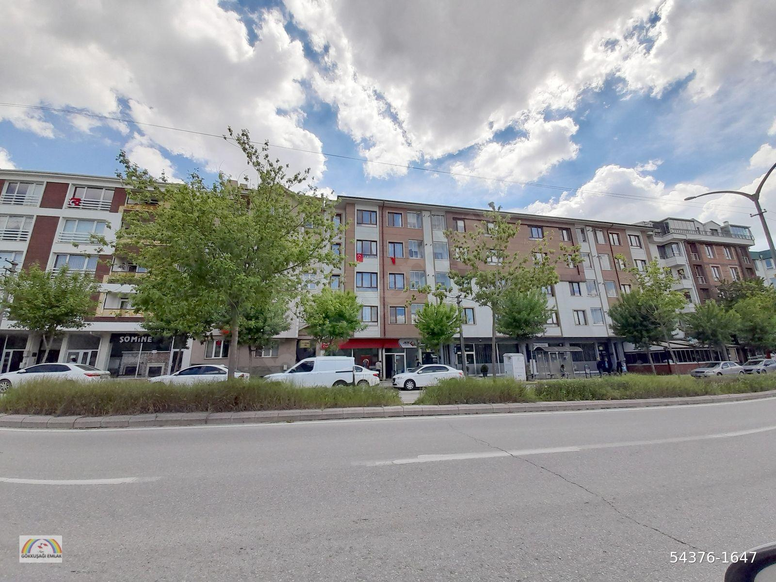 İSMET İNÖNÜ 2 CAD. ÜZERİ SATILIK 3+1 DAİRE ( ARA KAT-ÖNÜ AÇIK )