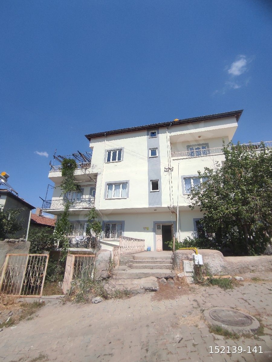 kaçmaz emlaktan yeşilhisarda satılık 2+1 daire merkezde