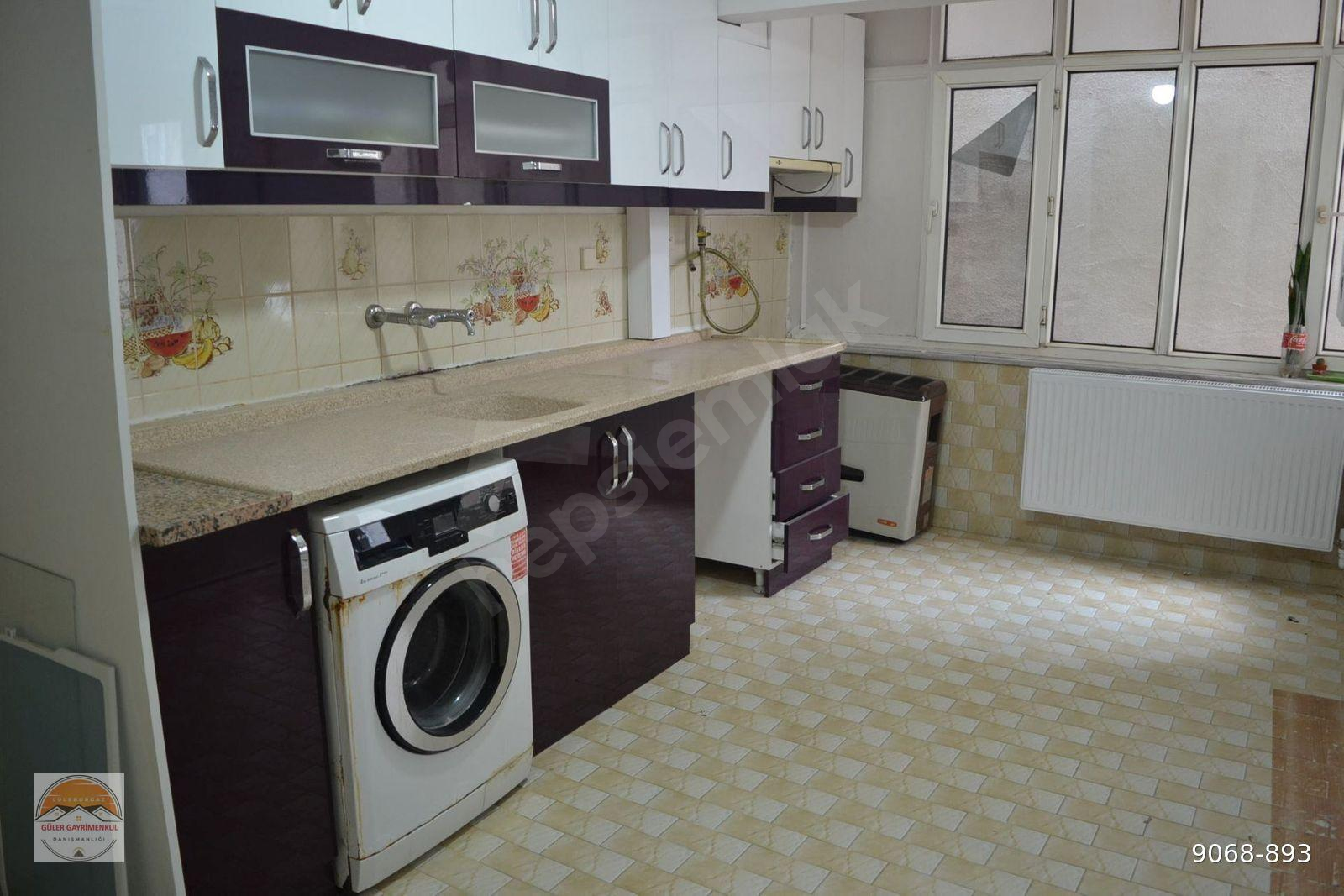 Lüleburgaz Kocasinan mah Çarşı merkezde Satılık 2+1 Geniş Daire