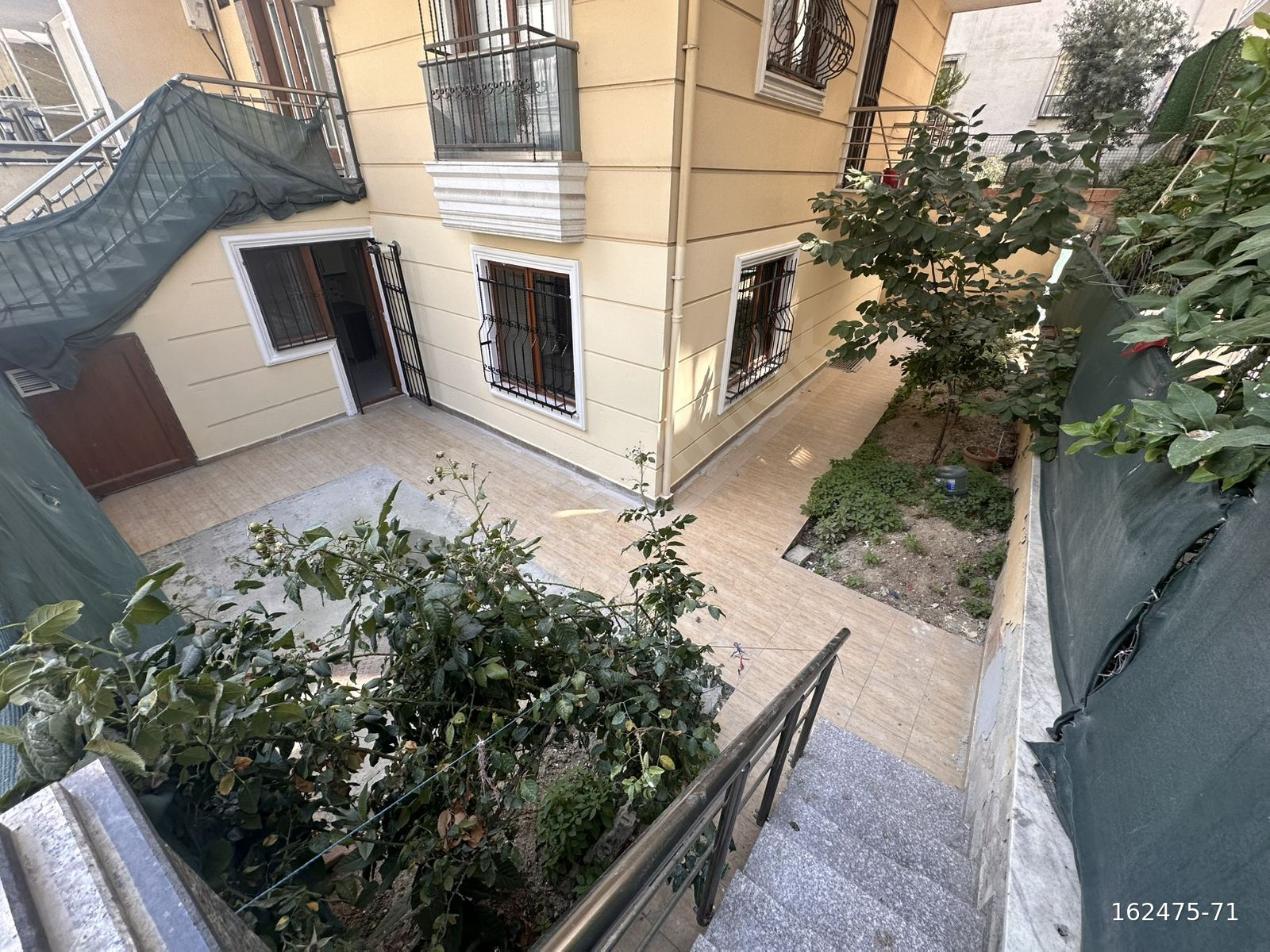 MÜSATAKİL 80 M2 BAHÇESİ MEVCUT 2+1 ÖN CEPHE
