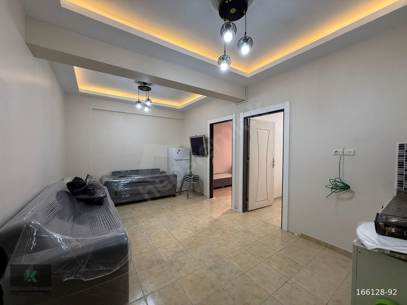 ÜNİVERSİTE CİVARI İÇİ YENİLENMİŞ KİRALIK 1+1 EŞYALI DAİRE