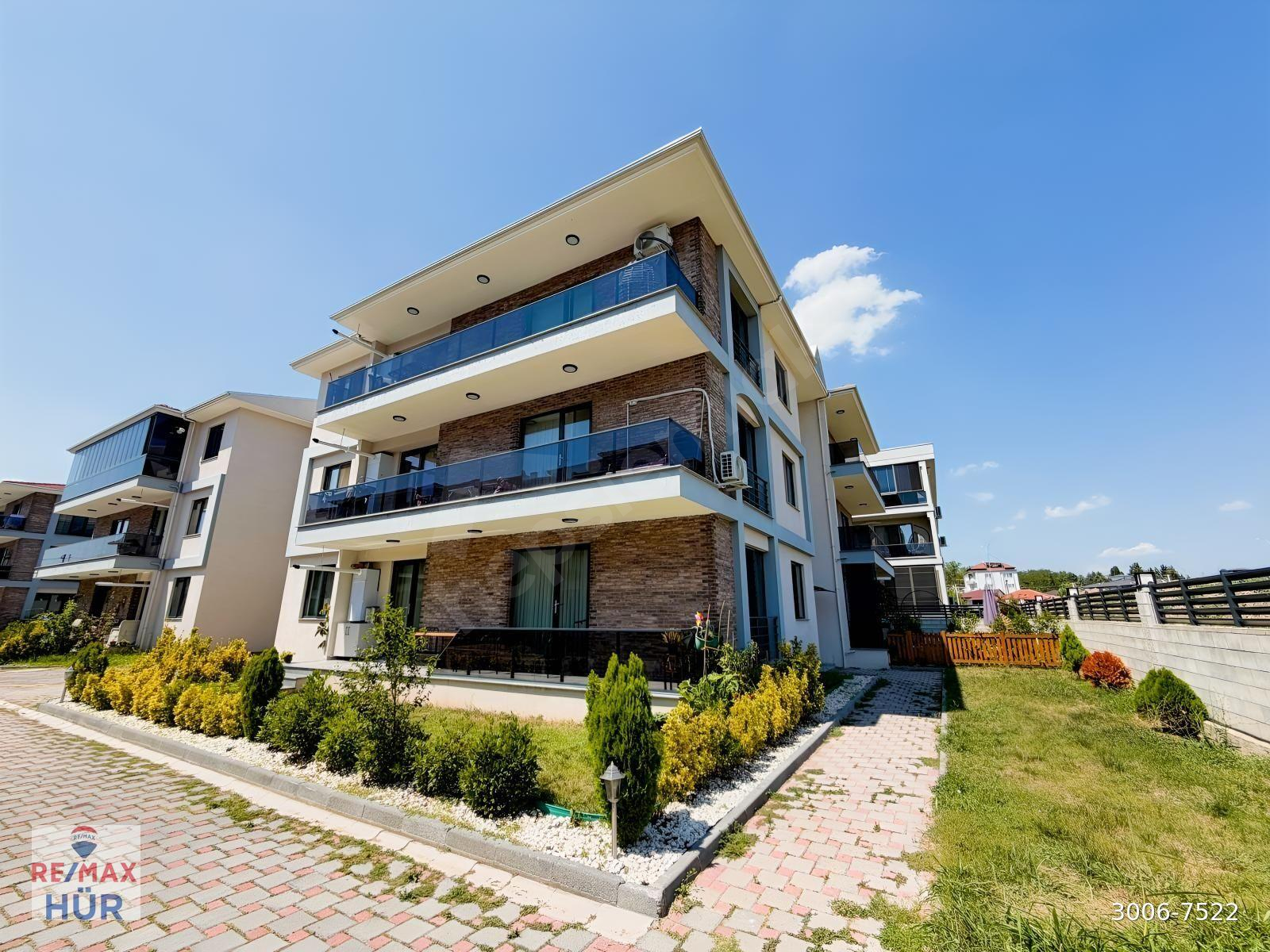 RE/MAX HÜR'DEN 3+1, 135 M² ARA KAT FERAH DAİRE