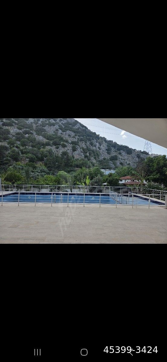 Konyaaltı hurma'da havuzlu 1+1 eşyalı kiralık daire