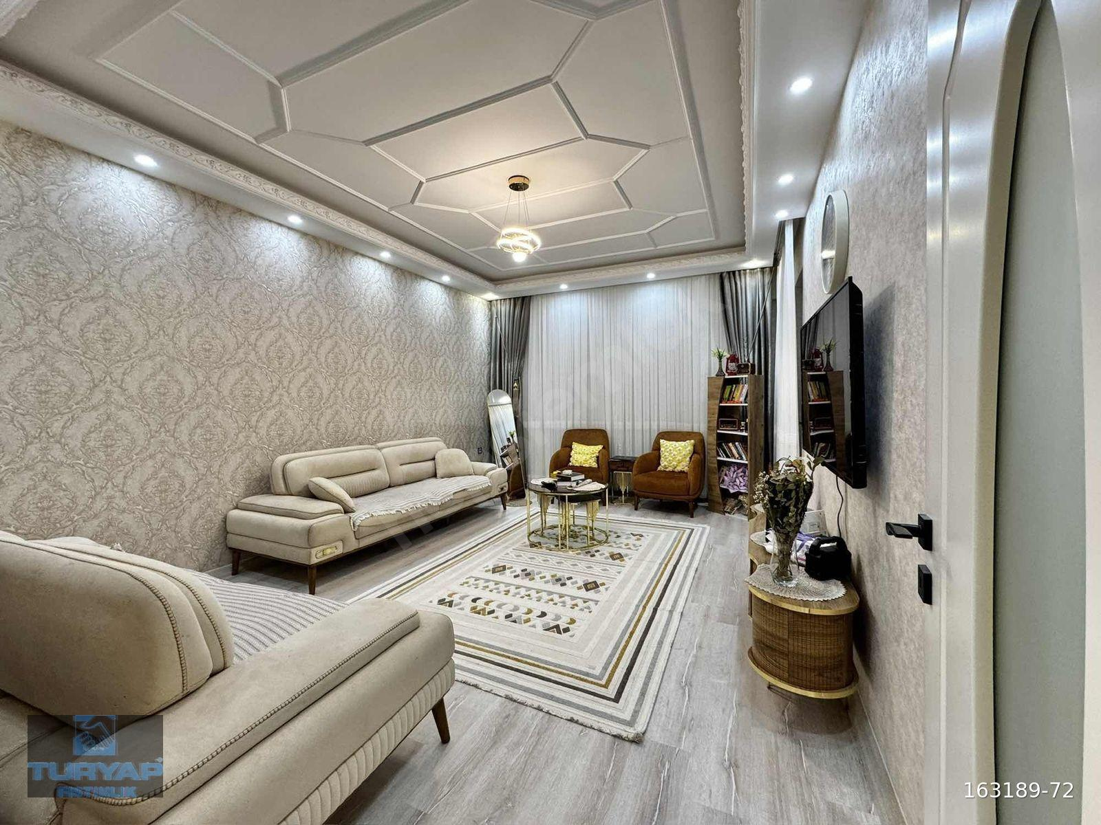 FISTIKLIĞIN MERKEZİNDE OKULLARIN DİBİ 2+1 SATILIK DAİRE