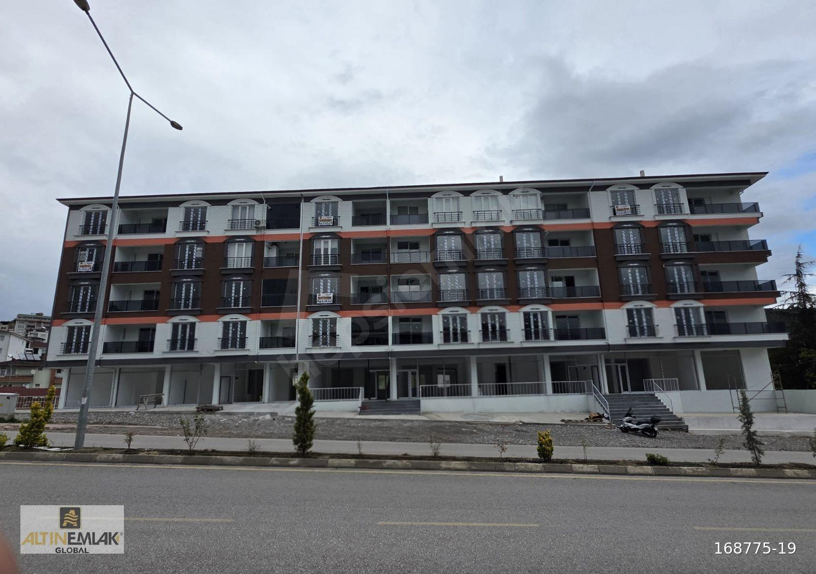 CADDE ÜZERİ SATILIK 3+1 DAİRE