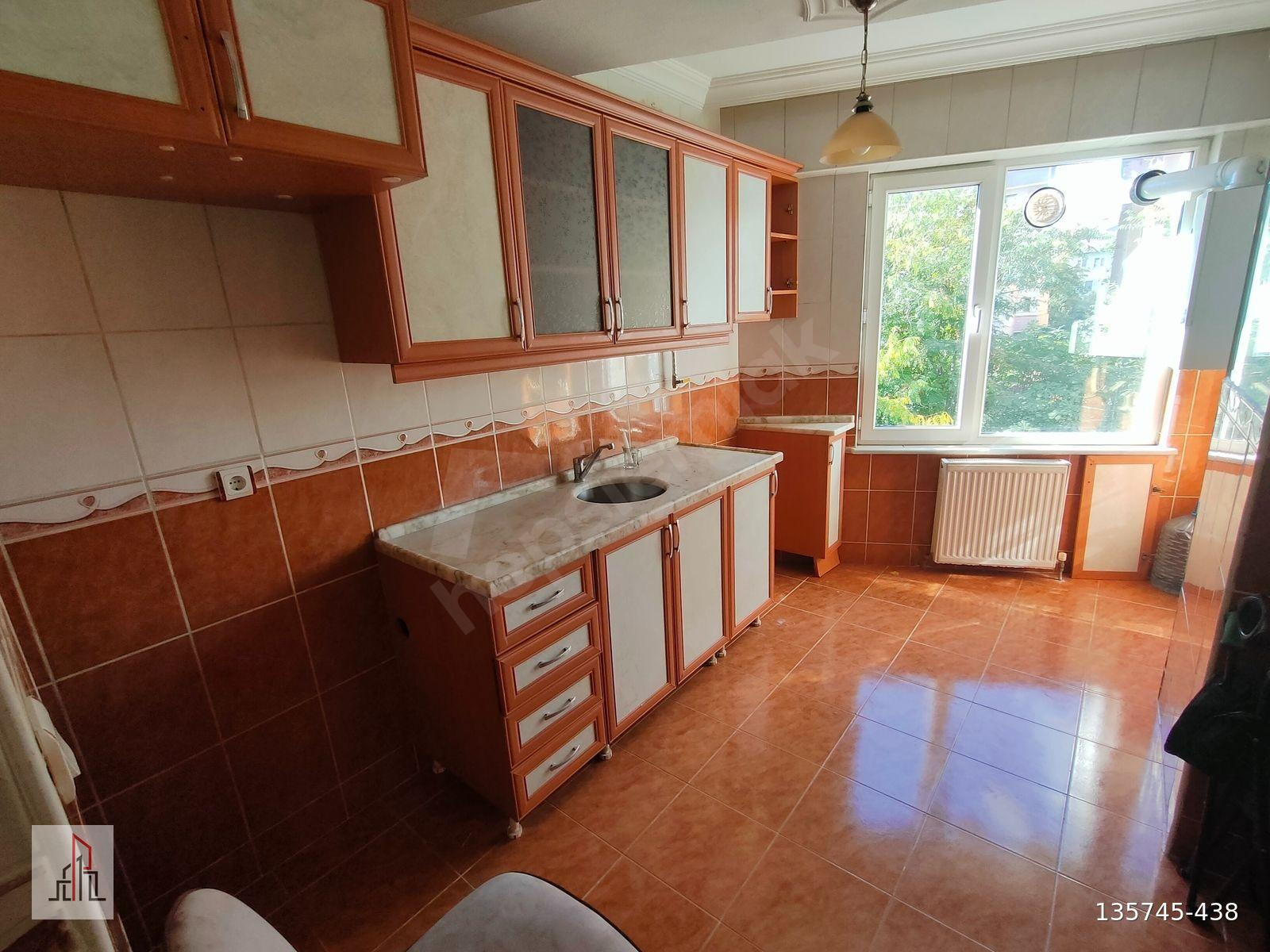 ÇARŞI MERKEZDE KİRALIK 3+1 ARAKAT DAİRE ASANSÖRLÜ