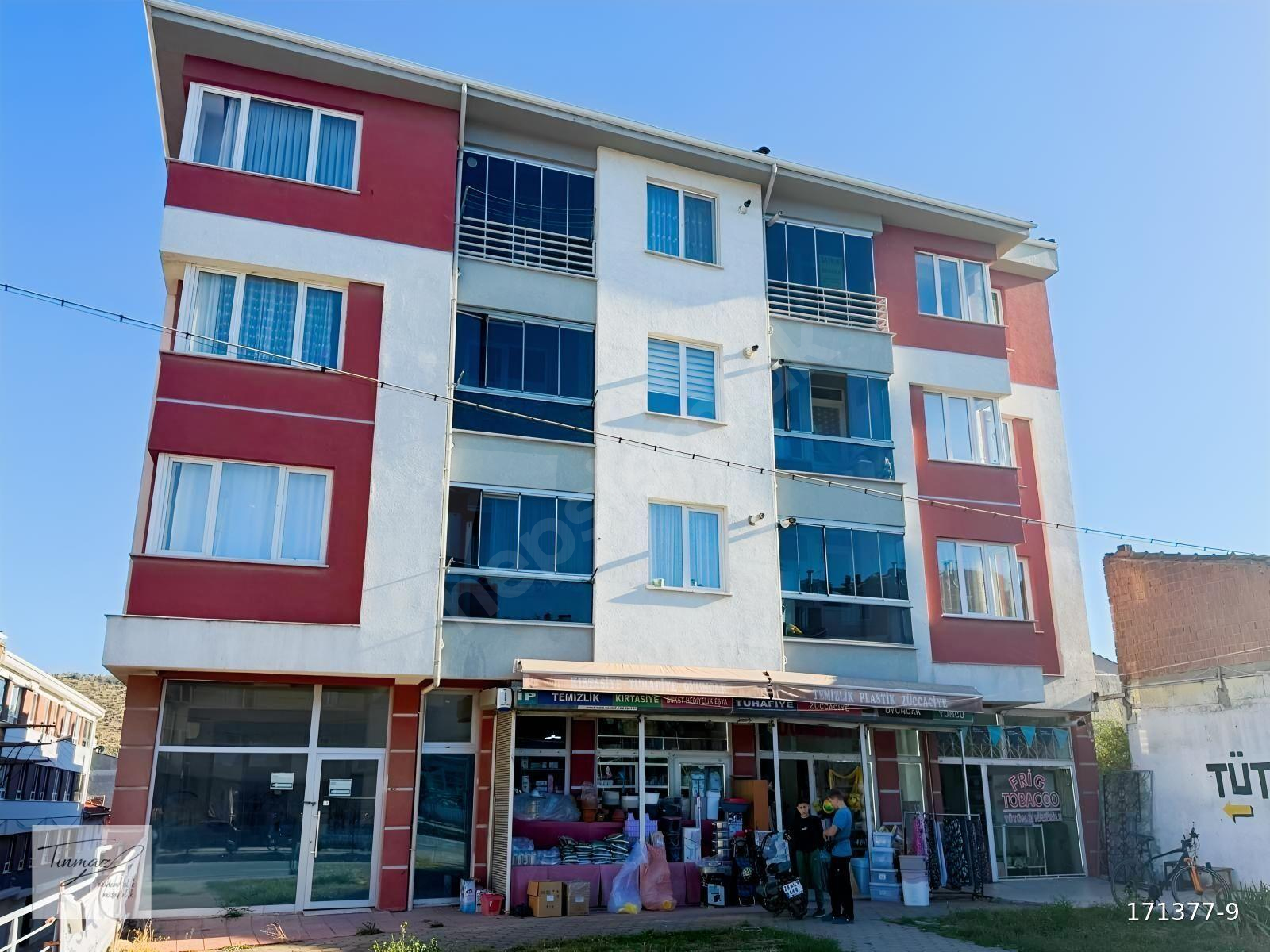 KÜTAHYA YOLU BULVARI ÜZERİNDE 4+1 SATILIK FIRSAT DAİRE