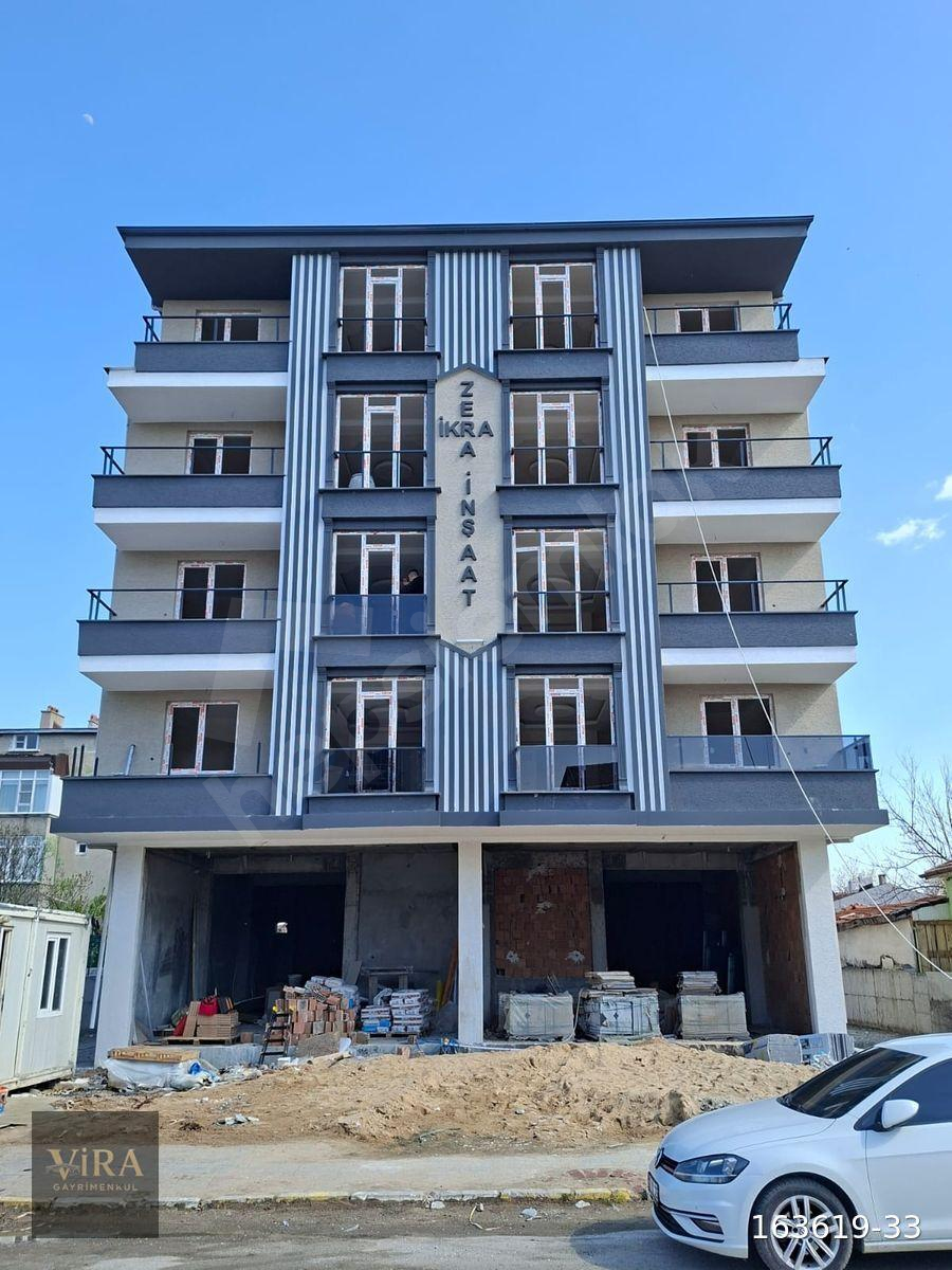 ANA CADDE ÜZERİ SIFIR SATILIK ARA KAT 1+1 DAİRE VİRA GAYRİMENKUL