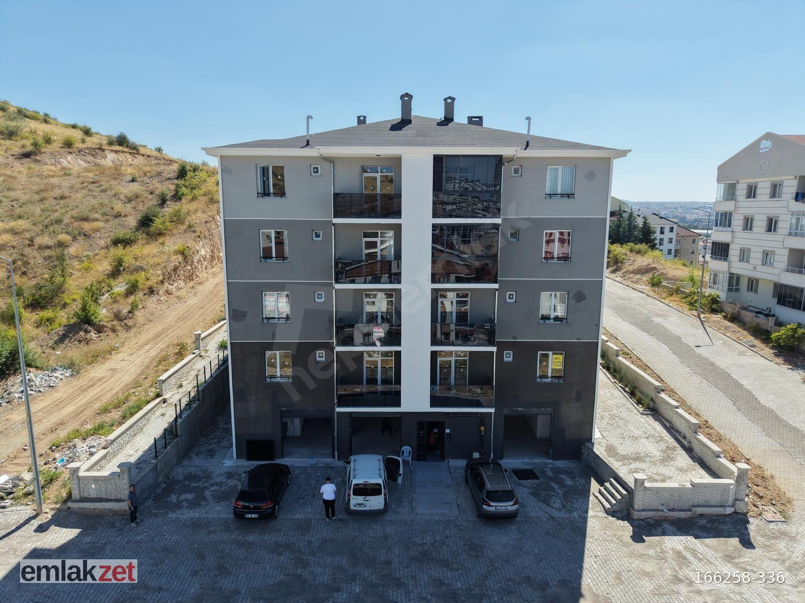 "Emlak Zet"15 Temmuz Mah. 1+1 Satılık Daire