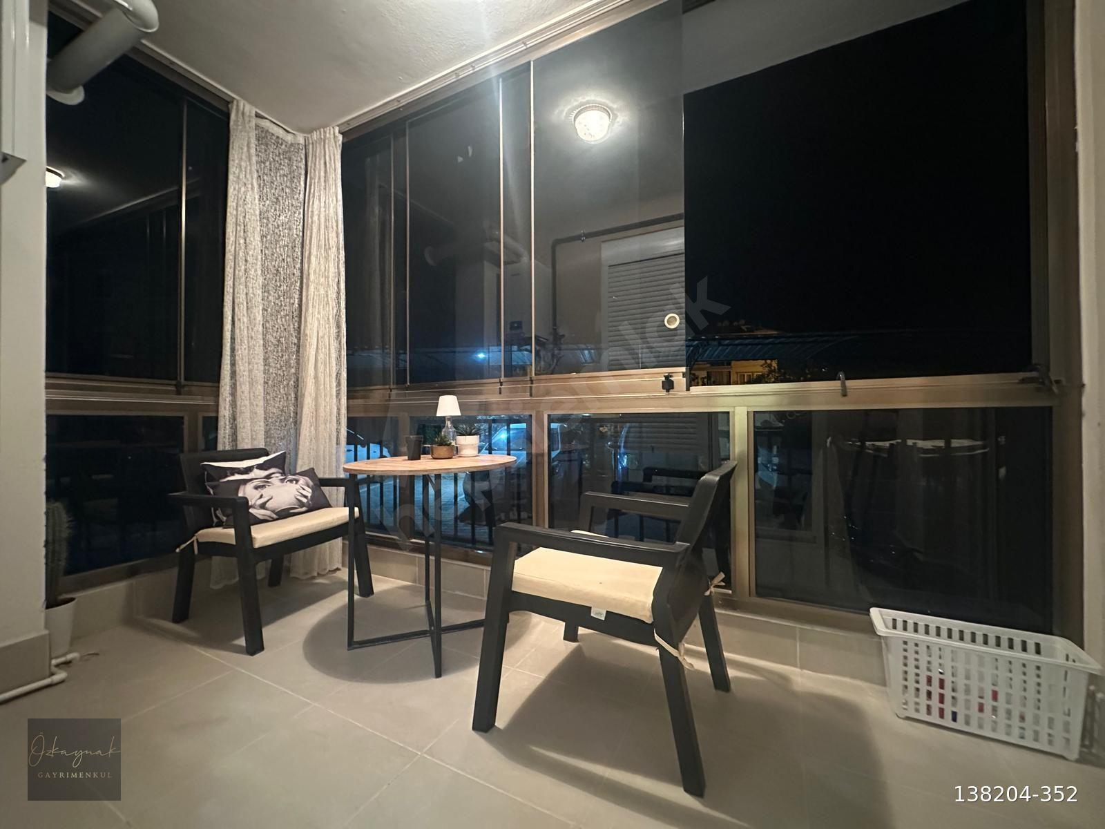 BAHÇEYAKA' NIN MERKEZİ KONUMUNDA İDEAL 3+1 SATILIK DAİRE