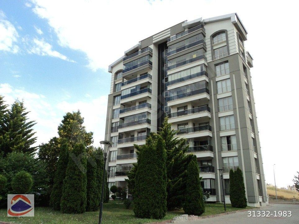 PELİT PARK SİTESİ'NDE ŞEHİR MANZARALI GENİŞ CAMBALKON GİYİNME ODASI HARİKA KONUMDA 4+1 KİRALIK DAİRE