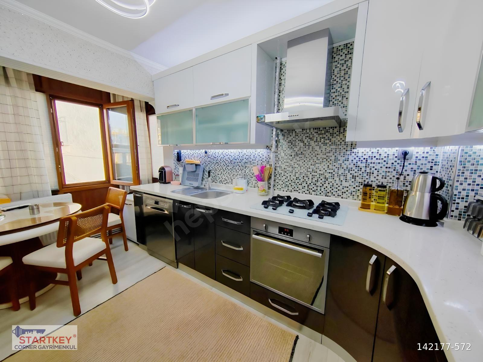 Çamdibi Kapalı Pazaryeri Yakını Full Tadilatlı 2+1 Satılık Daire