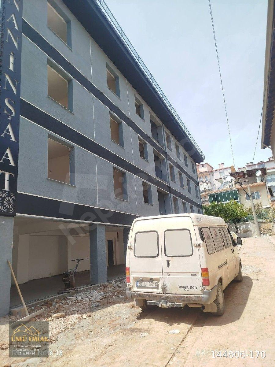 Işık mah.Hacımlı parkı civarı 2+1 2.kat Dairemiz satılık ÜNLÜ EMLAK TEL: 0505 994 4264