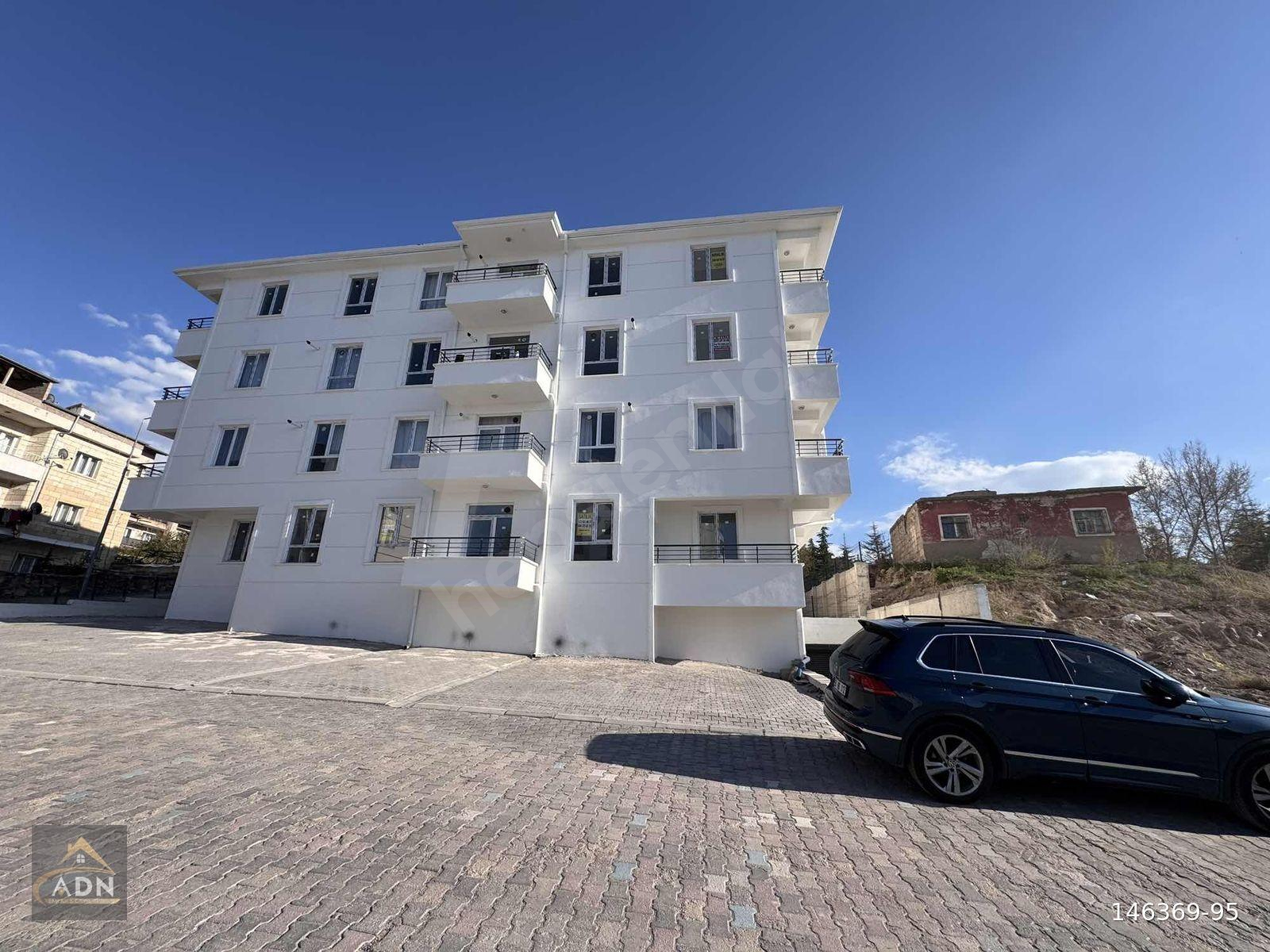 *ADN EMLAKTAN*ÇARŞI MERKEZE YAKIN SATILIK 2+0 DAİRE