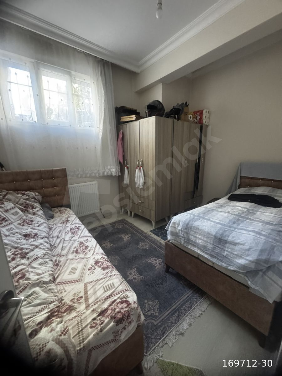 GÜNDOĞDU GAYRİMENKULDEN SATILIK Merkezi konum 2+1 Bahçe katı