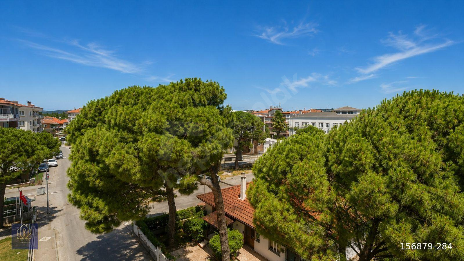 NO:10 GAYRİMENKUL’DEN ALTINOVA MERKEZDE CADDE ÜSTÜ 2+1 FIRSAT DAİRE