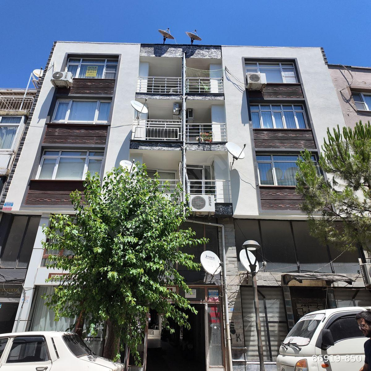 RAGIPBEY TAHİRÜN CADDESİ ARKASINDA BAKIMLI 120 M2 3+1 DAİRE