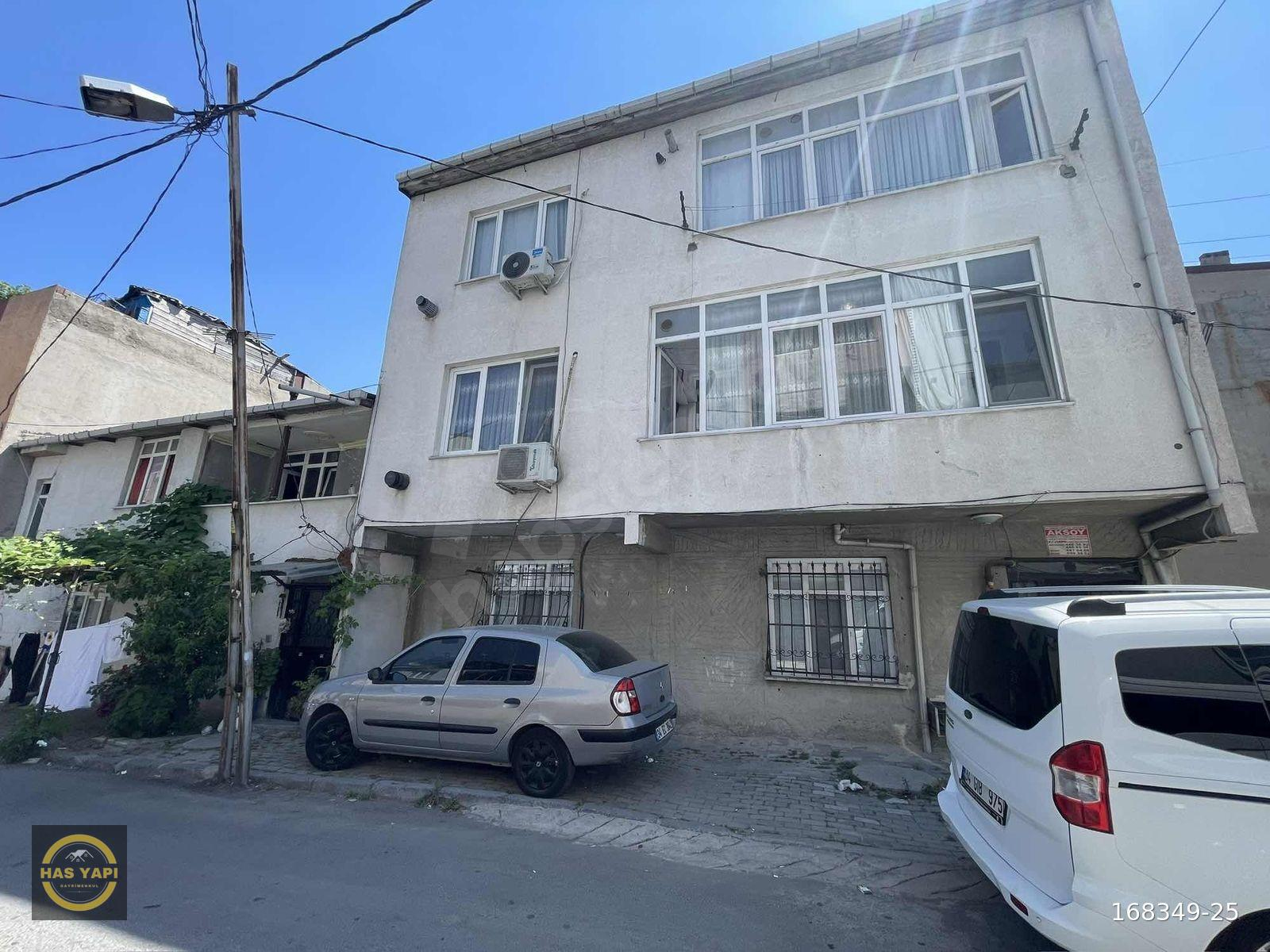Yatırımcısına Fırsat Bölgenin En Uygun Toprak Tapulu 3+1 Dairesi