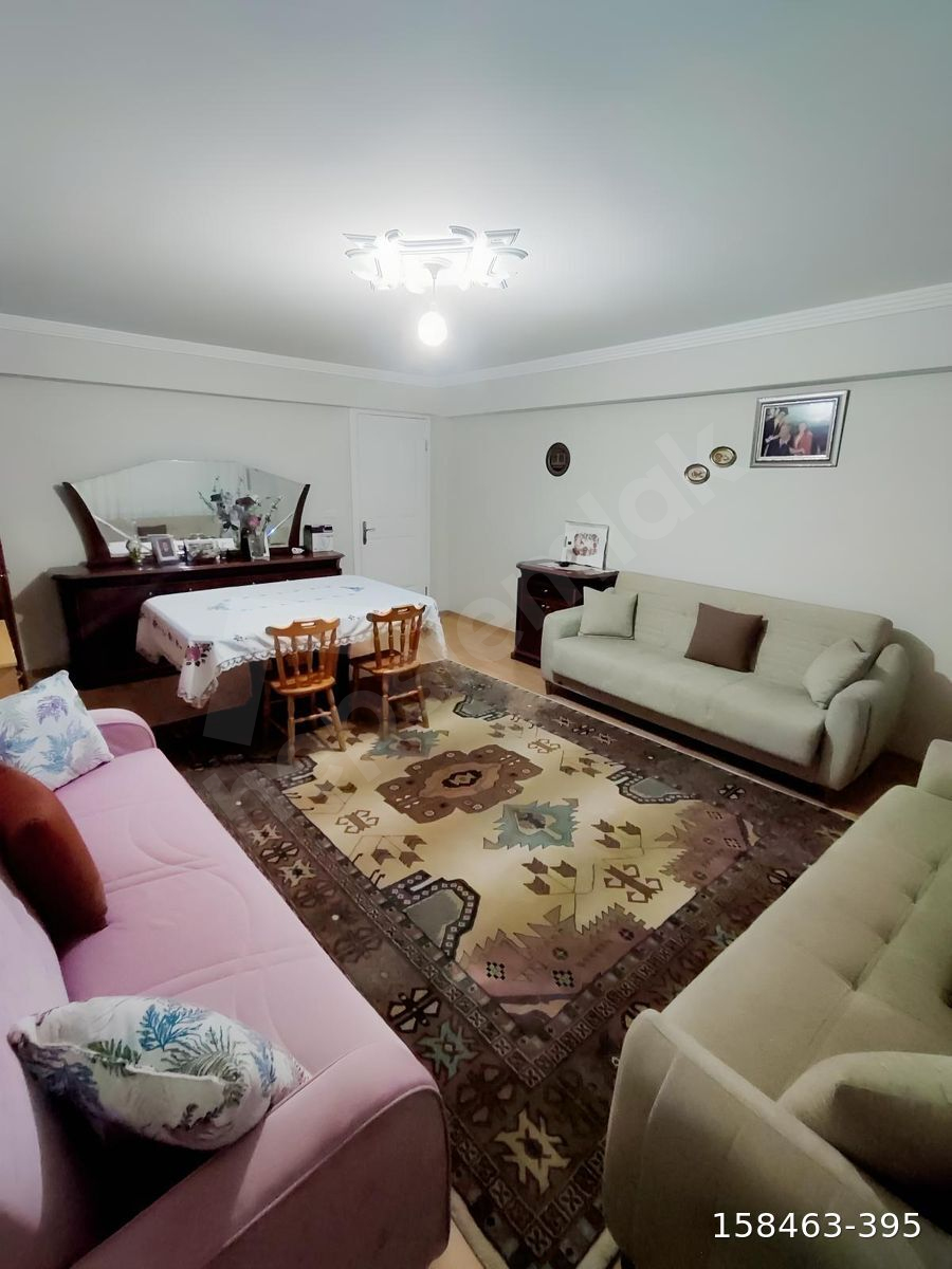 TURGUTLU YAYLAKENT SİTESİNDE YÜKSEK ZEMİN 135 M2 SATILIK DAİRE