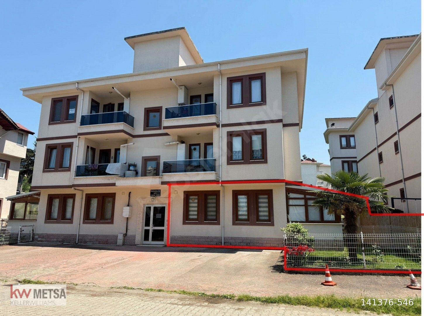 KW METSA'DAN AKÇAKOCA HACI YUSUFLARDA BAHÇELİ SATILIK 2+1 DAİRE
