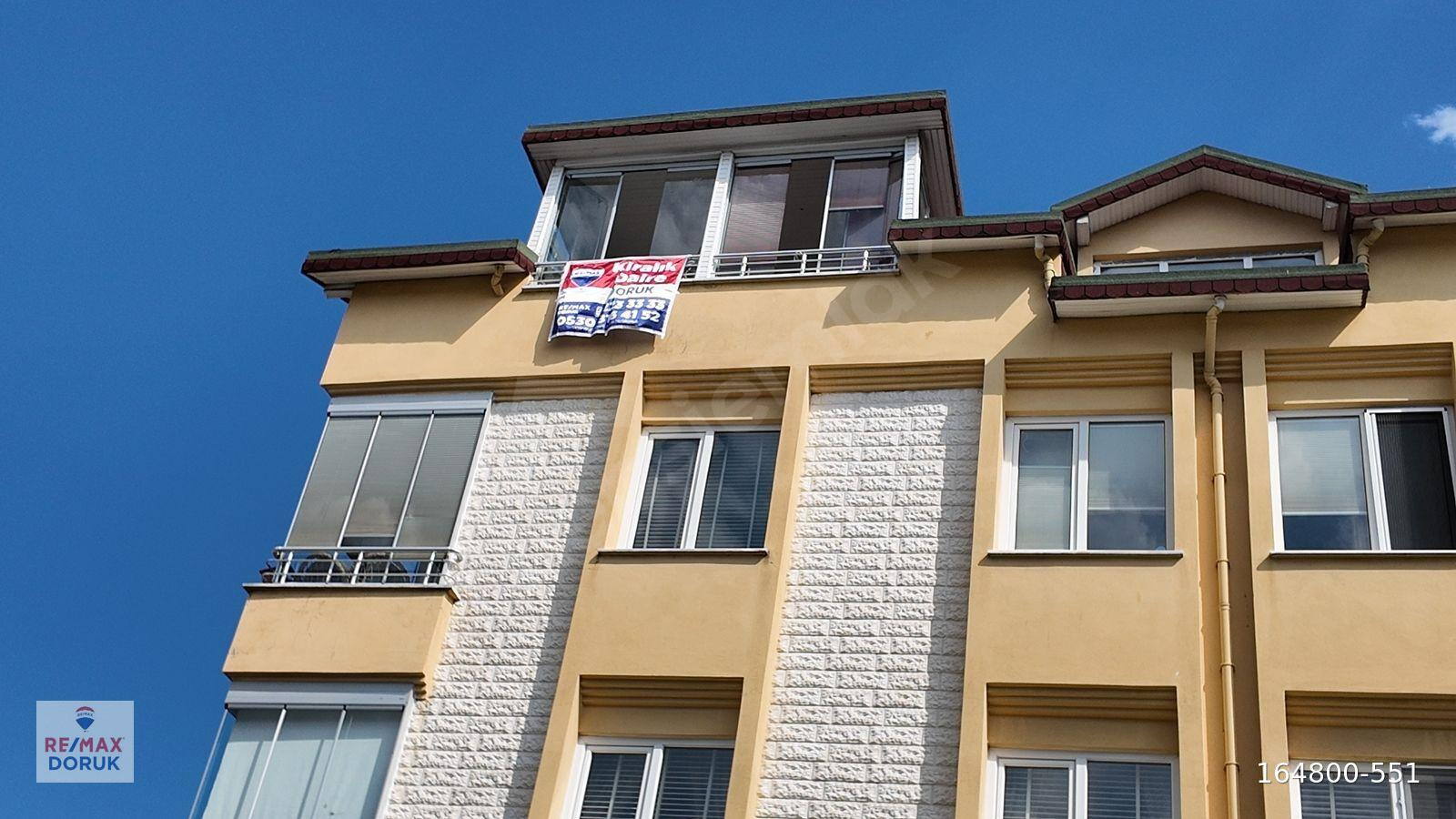 AKYAZI'DA SAHİLE YÜRÜME MESAFESİNDE, GENİŞ 4+1 FIRSATI!