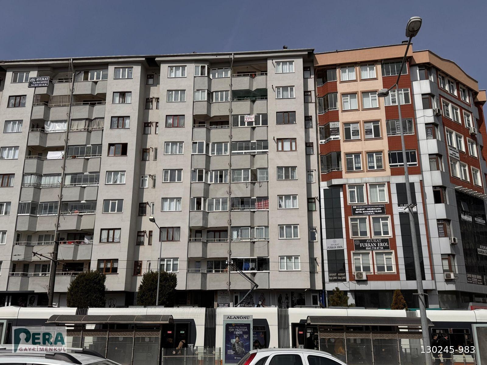 PERA'DAN CUMHURİYET BLV ÜZERİNDE ADLİYE YAKINI SATILIK 2+1 DAİRE