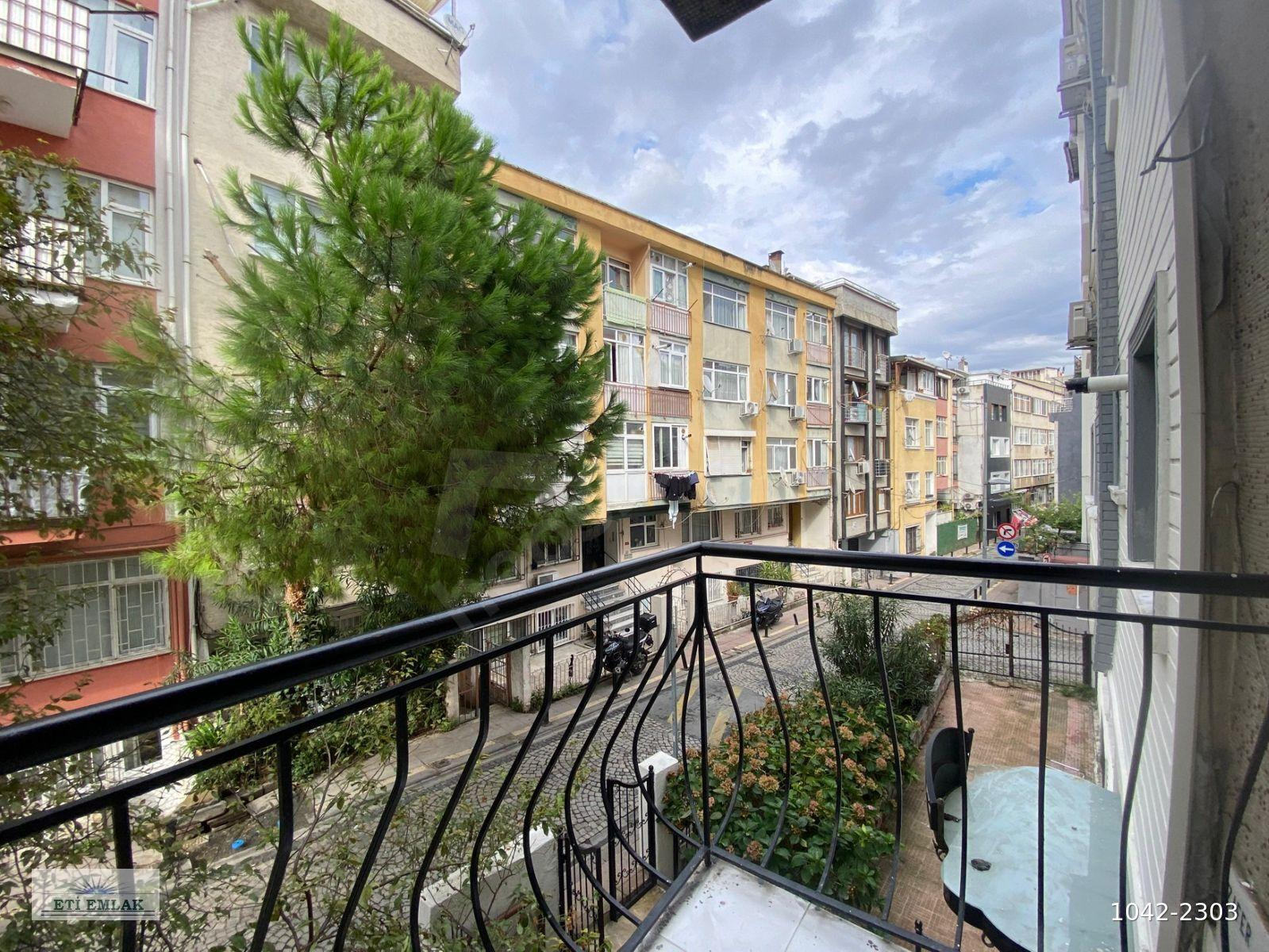 ETİ'DEN ORTAKÖY'DE CADDE PARALELİ, DURAKLARA YAKIN 2+1 85M2 KOMBİLİ, MUTFAK VE DUŞAKABİN YENİ 2. KAT