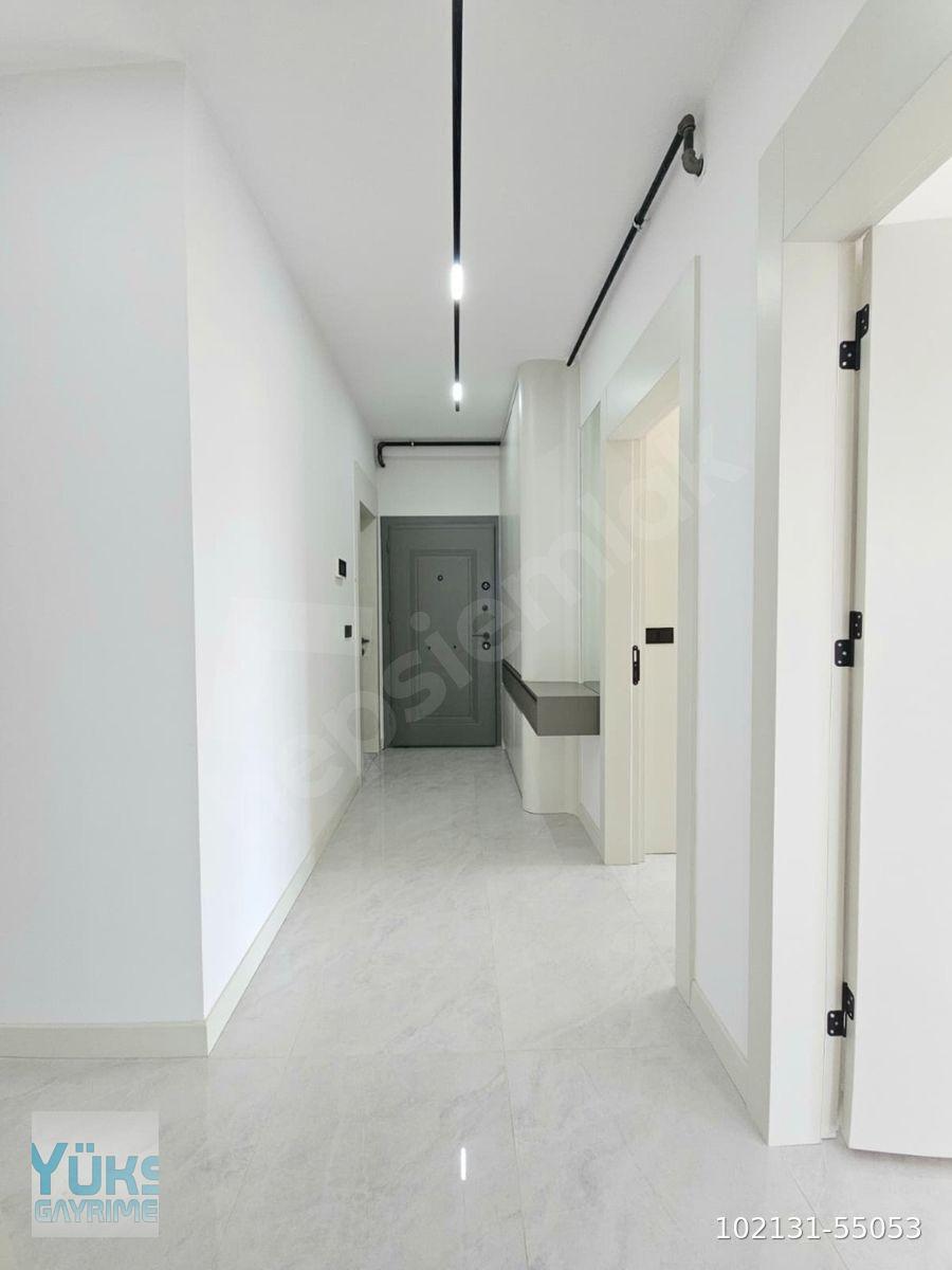 Denizli Karahasnalı da Fidanlık altında 3+1 170 M2 Geniş kullanışlı E.banyolu G. odalı daire