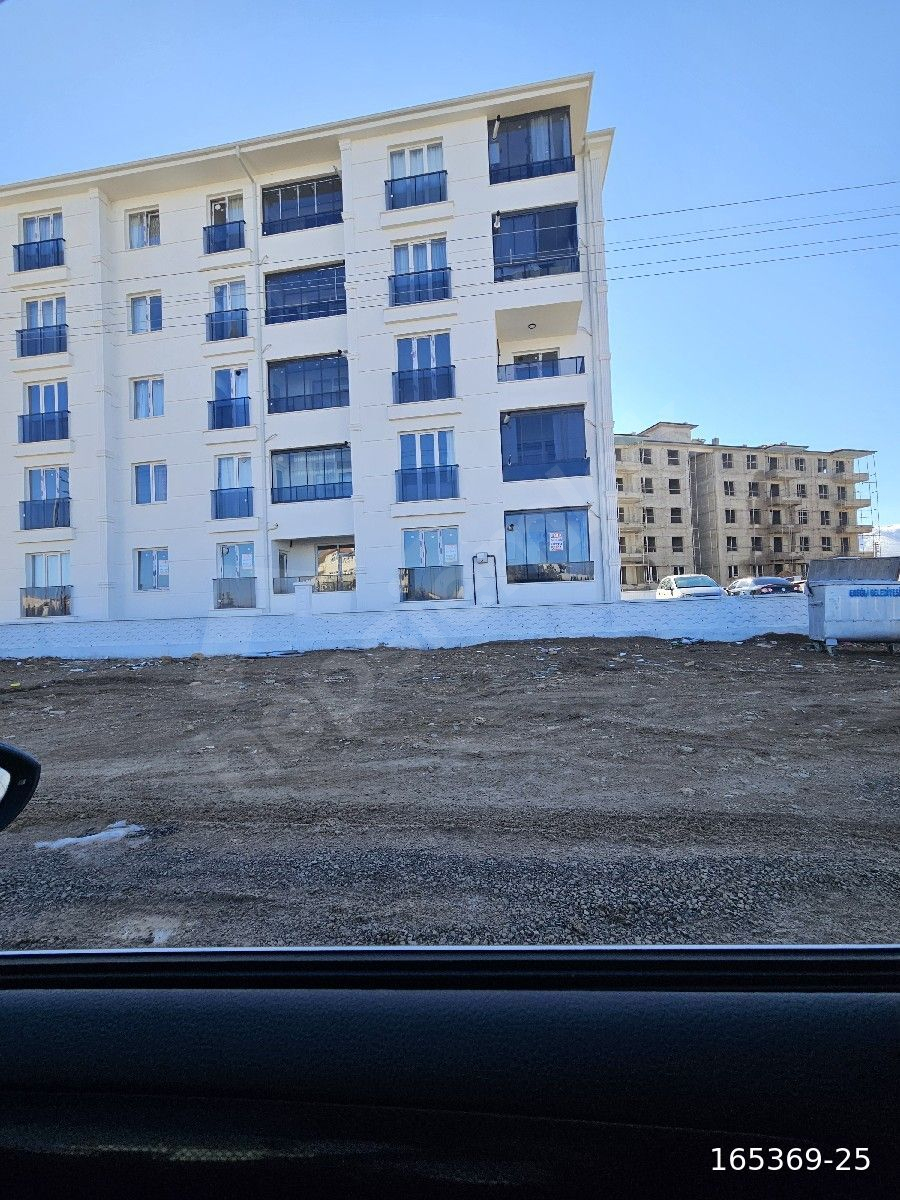 HASTANE YOLU ÜZERİNDE HASTANEYE YÜRÜME MESAFESİNDE YERDEN ISITMALI KİRALIK 2+0 DAİRE