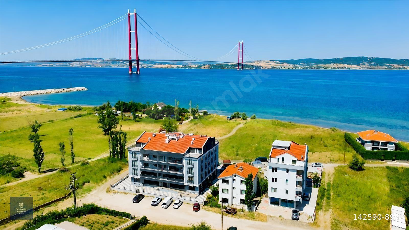 LAPSEKİ SAHİLDE SATILIK KAPALI MUTFAKLI 2+1 DAİRE