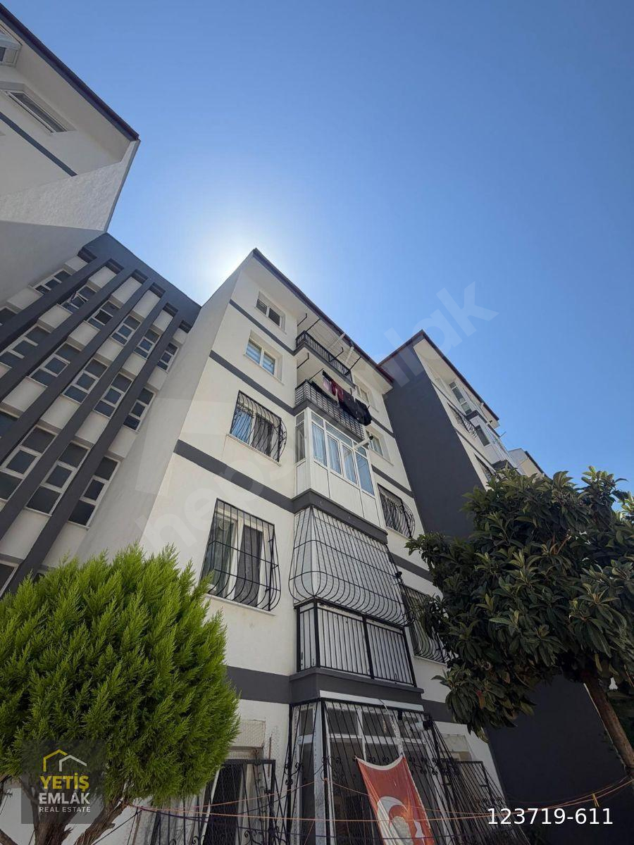 KUŞADASI KADINLARDENİZİNDE 5.NCİ KAT SATILIK 2+1 90 M2 DAİRE