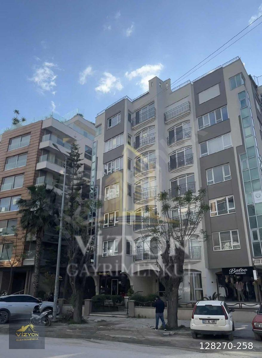 Kışlasarayda Ana Cadde Üzeri Ultra Lüks 3.5+1 Ara Kat Daire!