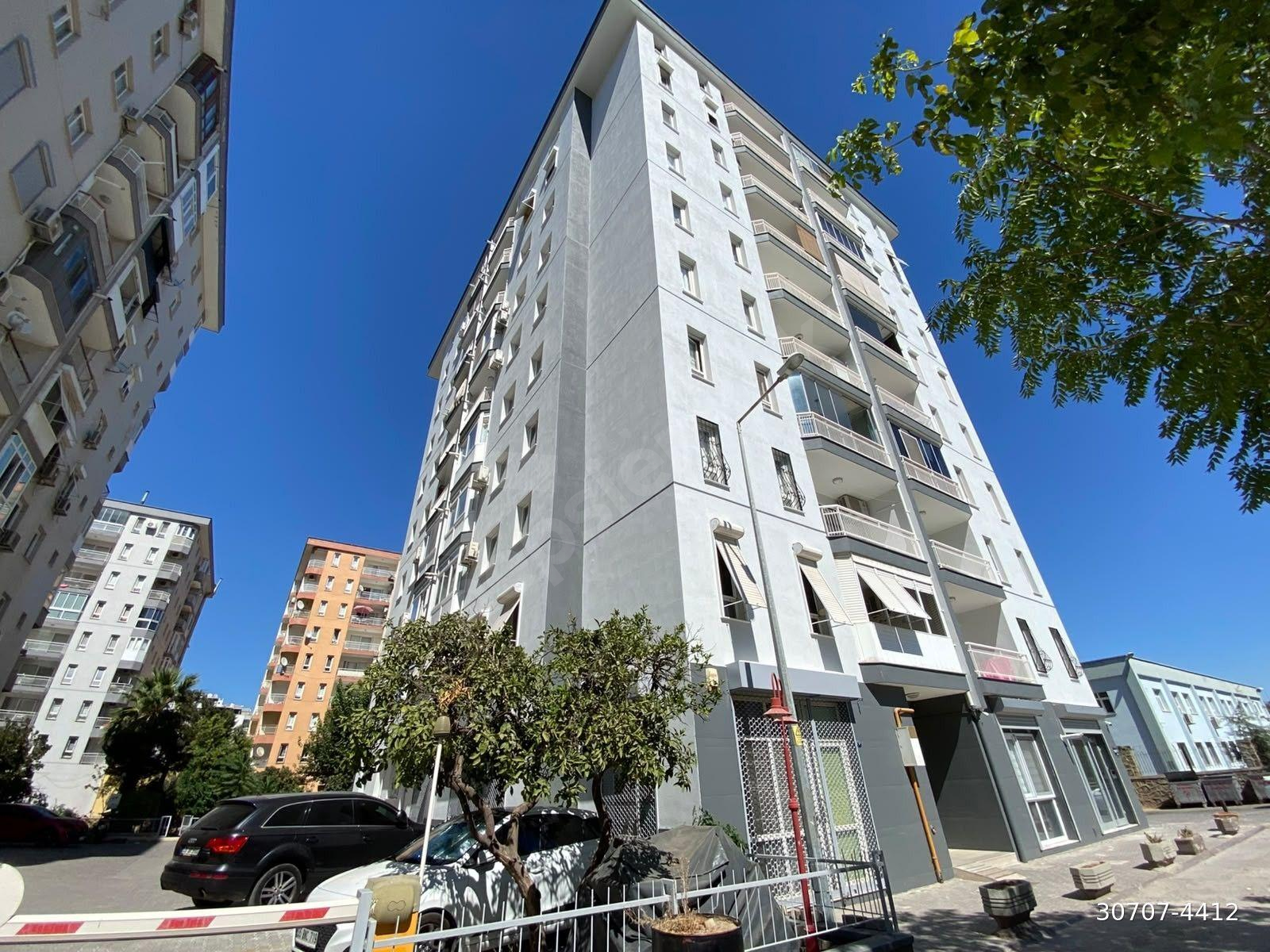 KAHANDAN BAYRAKLI YENİGİRNEDE 3+1 SATILIK DAİRE