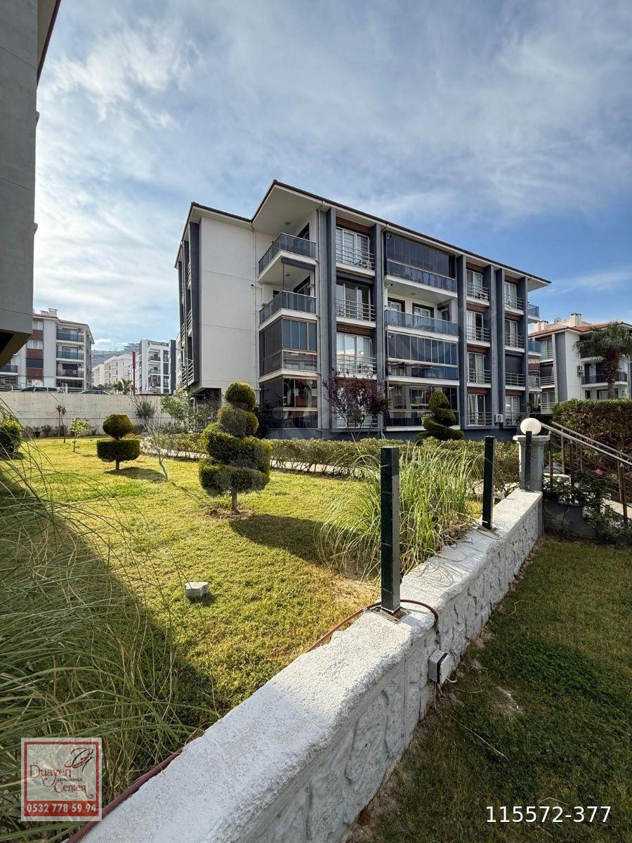 KUŞADASI SİTE İÇİNDE HAVUZ MANZARALI DOĞALGAZLI 2+1SATILIK DAİRE