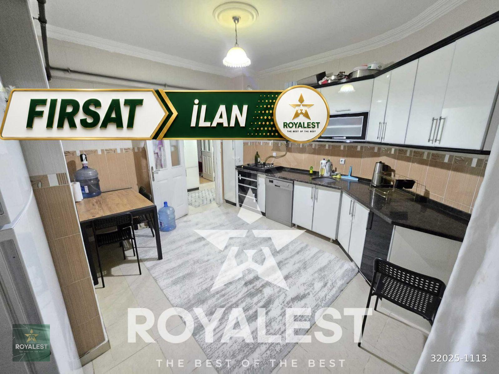 ROYALEST'TEN CADDE ÜSTÜ SİTE İÇİ BAKIMLI GENİŞ VE FERAH 3+1