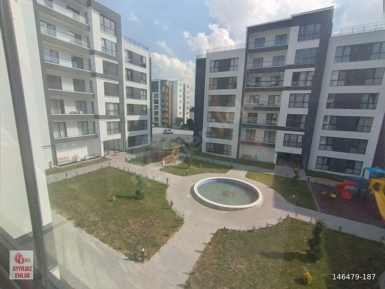 MEYDAN ADA SİTESİNDE PEYZAJ MANZARALI 2+1 EŞYALI KİRALIK DAİRE