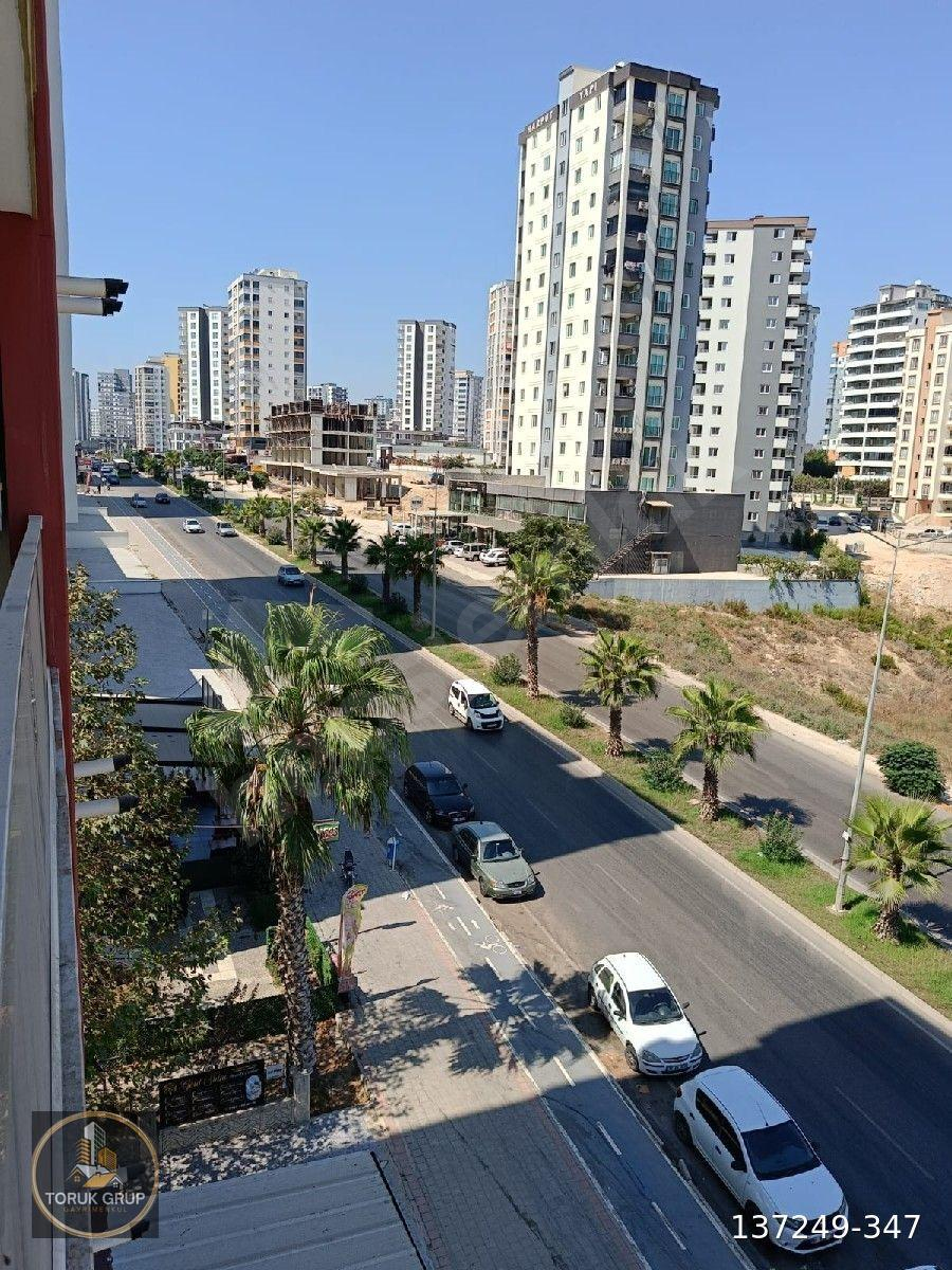2+1 CADDE ÜSTÜ AZ KATLI HASARSIZ DOĞALGAZLI KİRALIK DAİRE