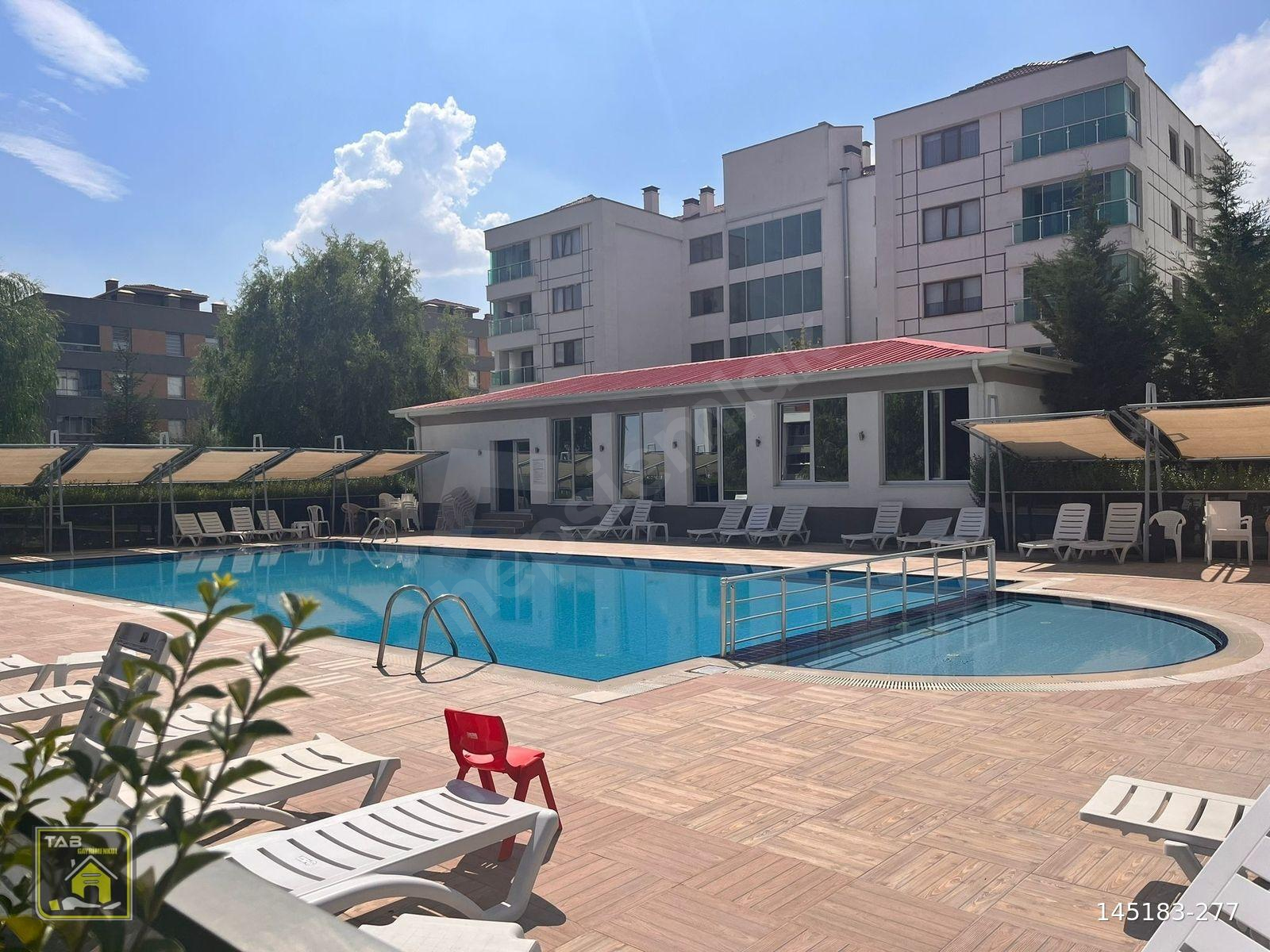 VADİŞEHİR YAŞAMPARK 2 EVLERİ'NDE SATILIK LÜKS 3+1 DAİRE