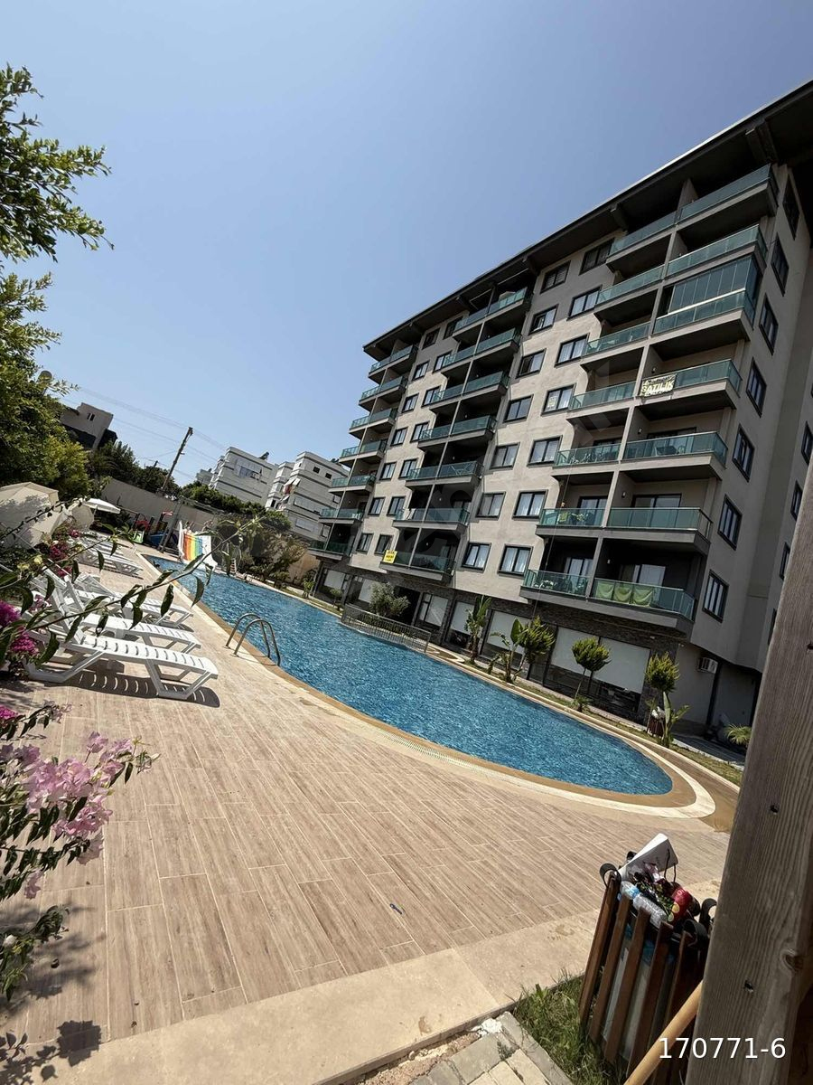 BURÇ EMLAK "TAN DENİZE 800 metre mesafede daire