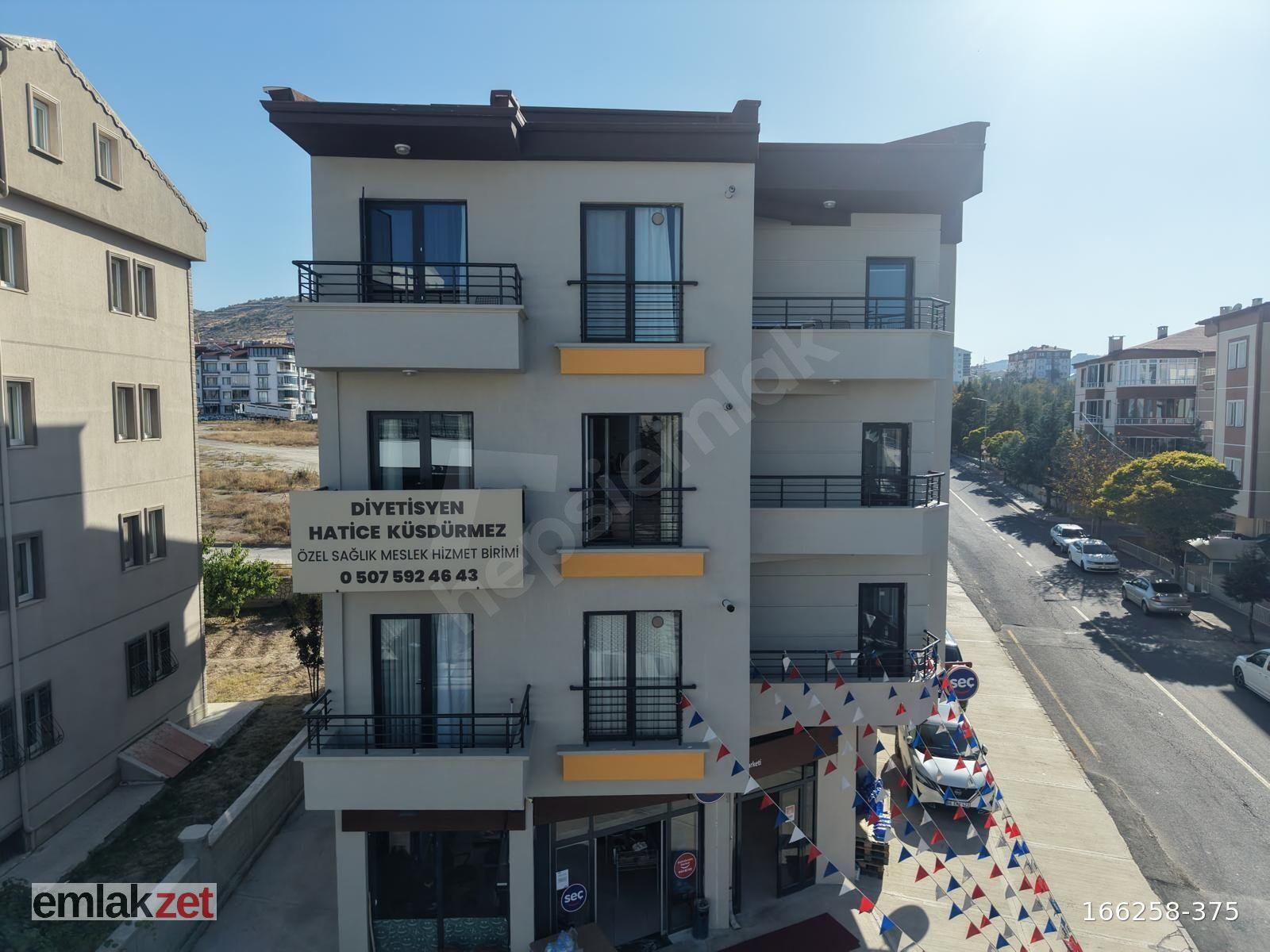 "Emlak Zet"Güzelyurt Mah. 1+1 Satılık Daire