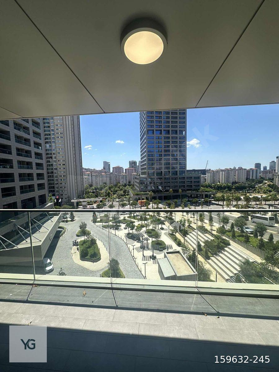 ATAŞEHİR MODERN'DE GENİŞ m2 BÜYÜK TERASLI FIRSAT SATILIK 3+1