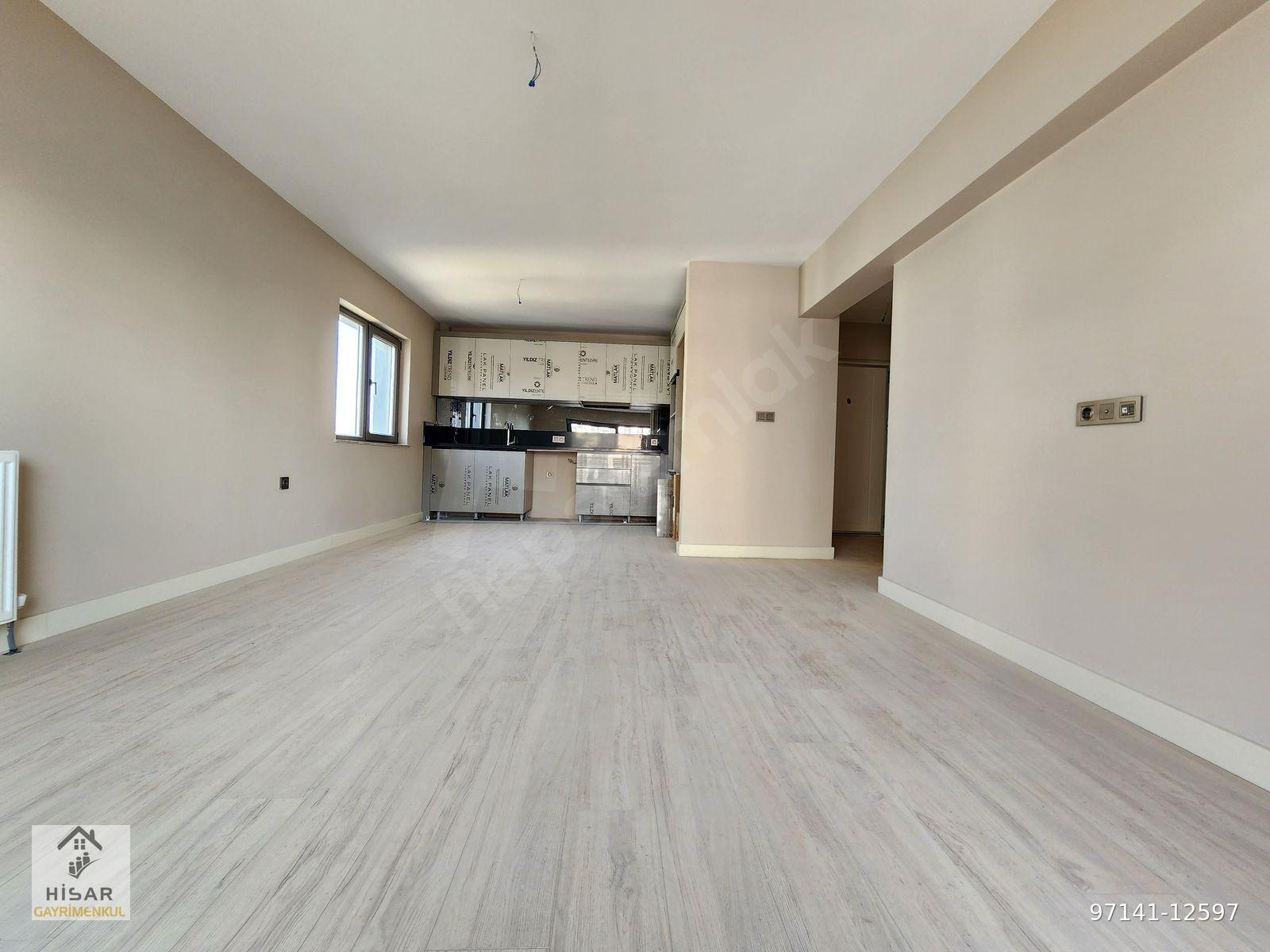 HİSAR PREMİUMDAN YENİ BADI'DA İSTANBUL YOLU ÜZERİNDE SİTE İÇERSİNDE 2+1 FIRSAT DAİRE